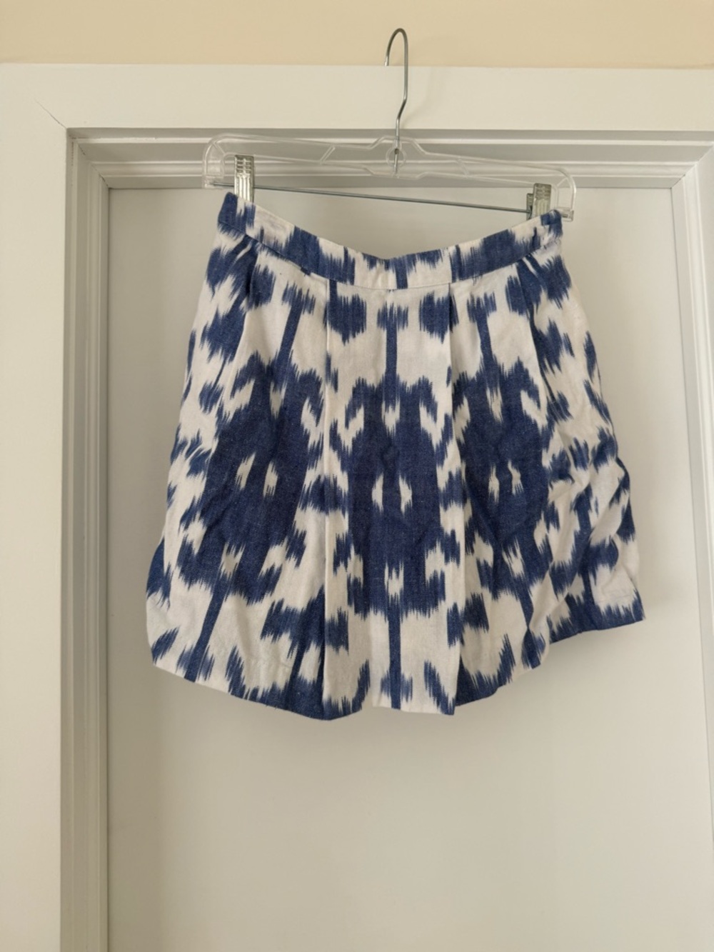 Vineyard Vines Navy and White Ikat Print Mini Skirt